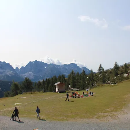 Rifugio Viviani Pradalago Madonna